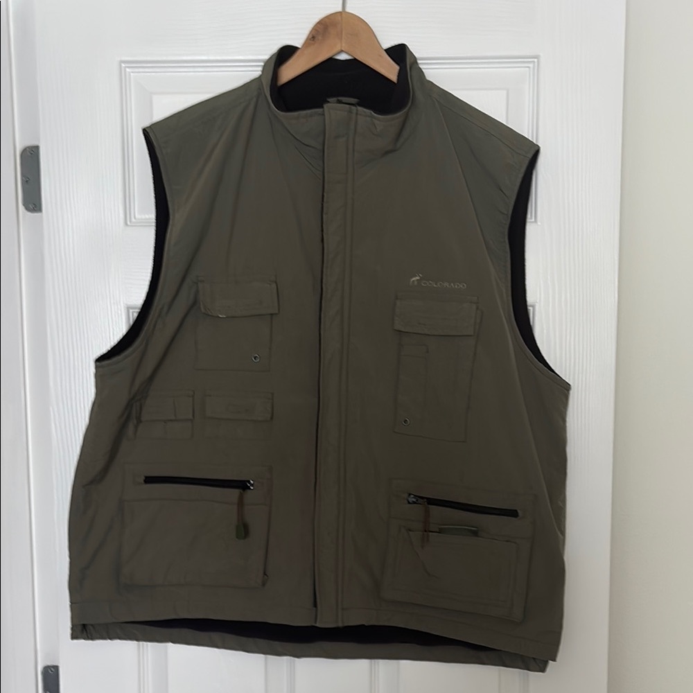 Green Tactical-Inspired Sleeveless Vest
